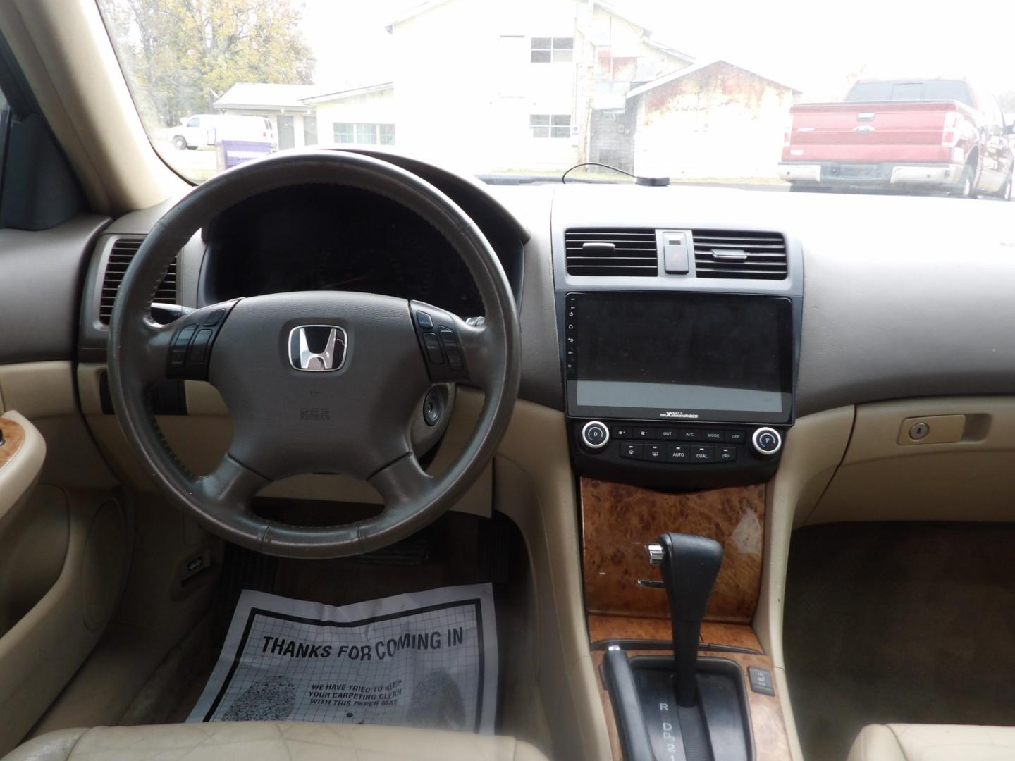 2004 Honda Accord EX-L (1HGCM56894A) with an 2.4L L4 DOHC 16V engine, automatic transmission, located at 401 First NE, Bearden, AR, 71720, (870) 687-3414, 33.726528, -92.611519 - Photo#16